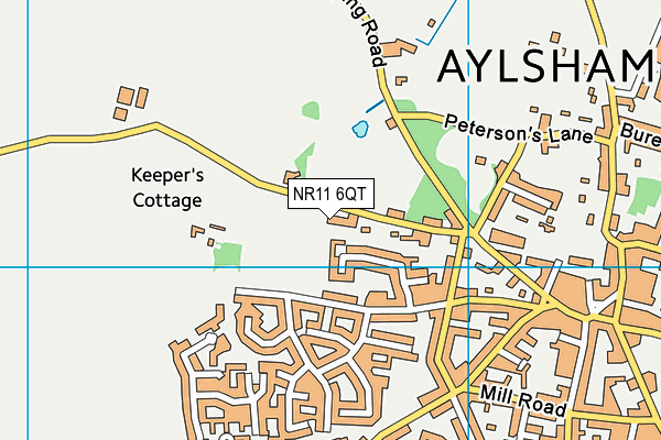 NR11 6QT map - OS VectorMap District (Ordnance Survey)