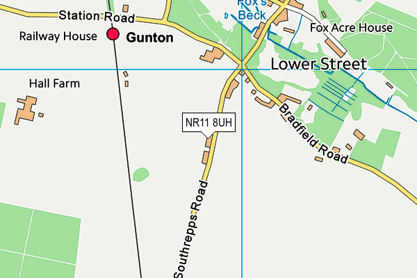 NR11 8UH map - OS VectorMap District (Ordnance Survey)