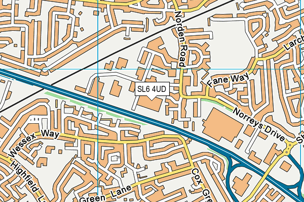 SL6 4UD map - OS VectorMap District (Ordnance Survey)